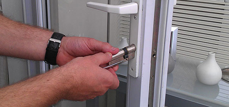 Commercial Door Lock Repair in Avocado Heights
