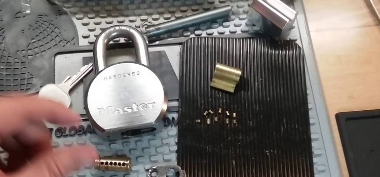 Rekey Master Lock in Avocado Heights